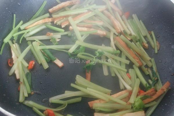 芹菜香干炒肉丝的做法图解10