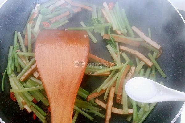 芹菜香干炒肉丝的做法图解11