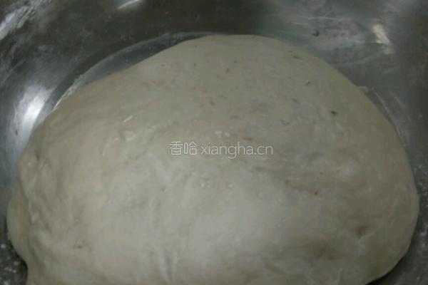 豆沙花卷)的做法图解2