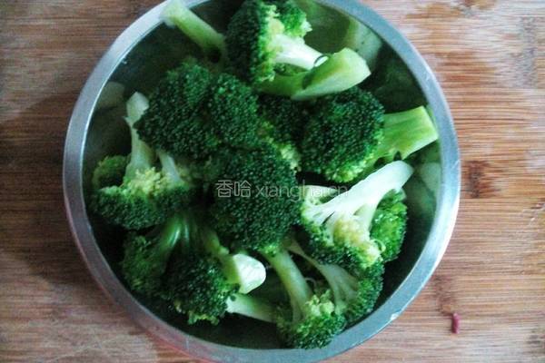 ＃圣诞节＃圣诞花环的做法图解3