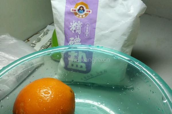 蜂蜜橙子茶的做法图解1