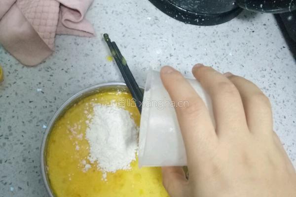 第一次失败的6寸戚风一蛋糕的做法图解9