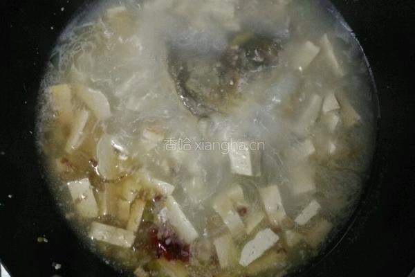 鱼头豆腐粉汤的做法图解7
