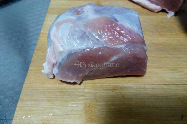 肉丝蒜黄的做法图解1