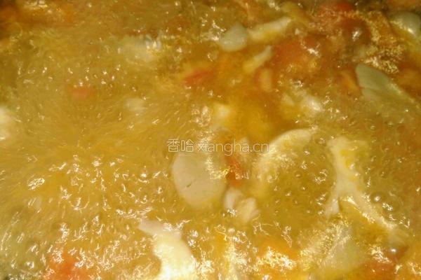 西红柿菌菇豆苗汤的做法图解6