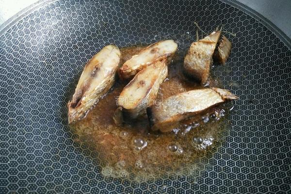 香煎白鳞鱼的做法图解6