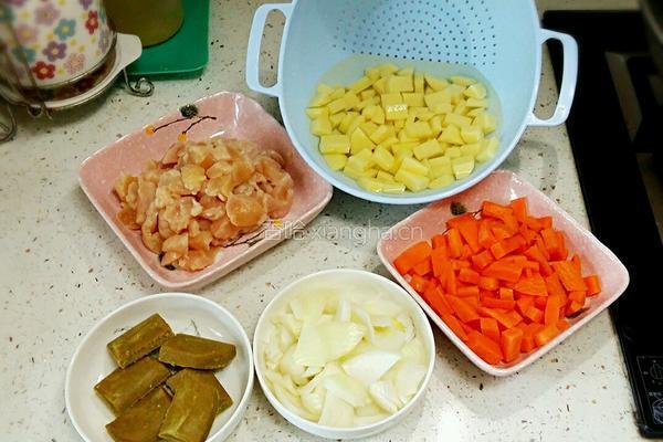 咖喱鸡肉饭的做法图解2