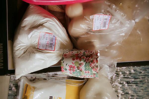 小蛋糕的做法图解1