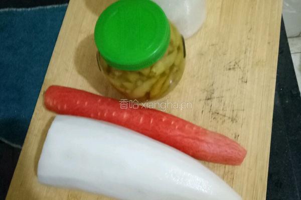 泡椒萝卜的做法图解1