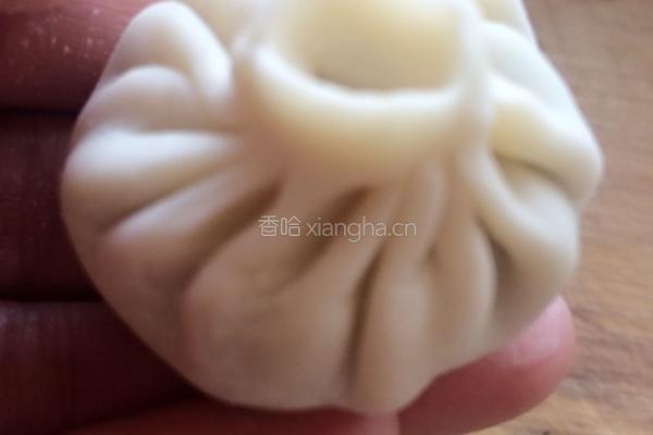 荠菜鲜肉小笼包的做法图解7