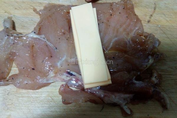 爆浆鸡肉卷（配俄式酸乳瓜）的做法图解9