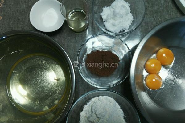 圣诞奶油草莓蛋糕（6寸）的做法图解1