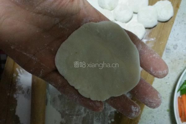芹菜猪肉馅饺子的做法图解6
