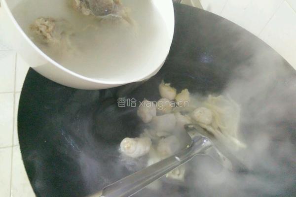 鱼皮饺山药骨头汤的做法图解4