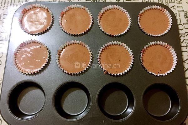 可可戚风纸杯蛋糕的做法图解12
