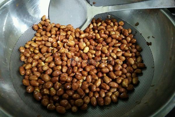 油炸花生米的做法图解7