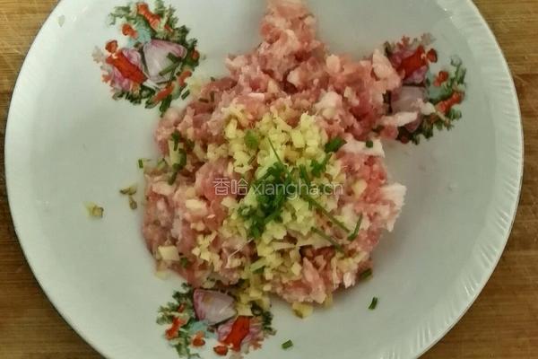 太阳版萝卜蒸肉的做法图解3
