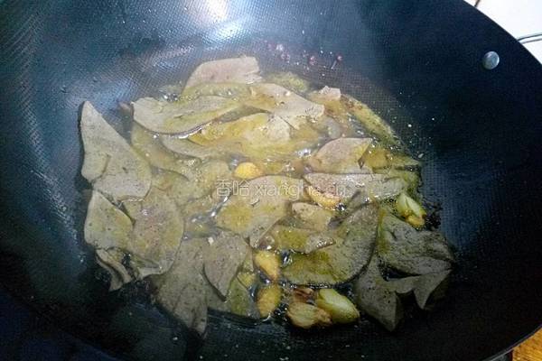 泡菜炒猪肝的做法图解5