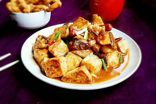 鱼块烧豆腐（麻辣版）