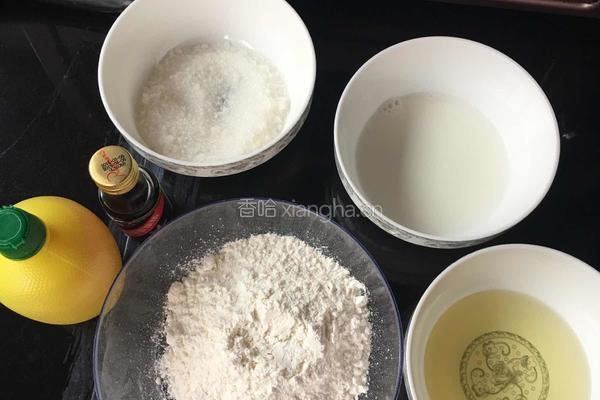 八寸戚风蛋糕的做法图解1