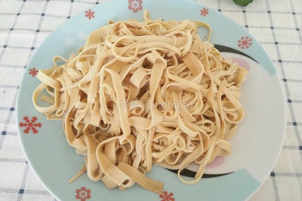 麻辣豆腐皮的做法图解3
