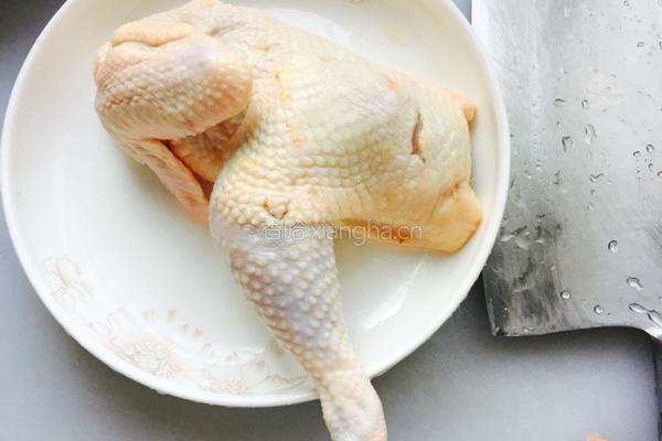 香菇鸡肉炒虎椒的做法图解1