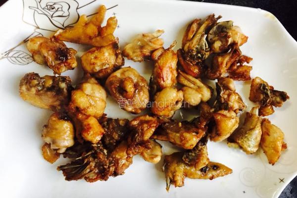 香菇鸡肉炒虎椒的做法图解5