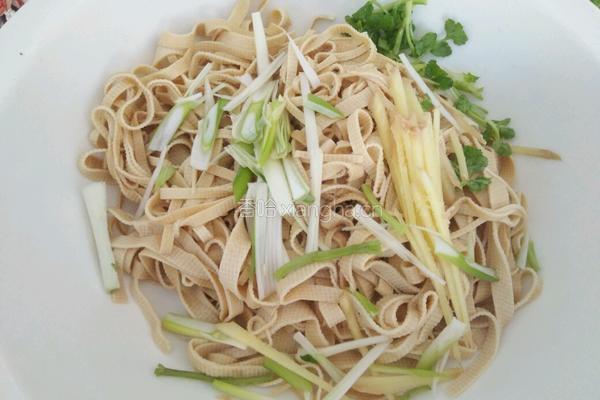 麻辣豆腐皮的做法图解5