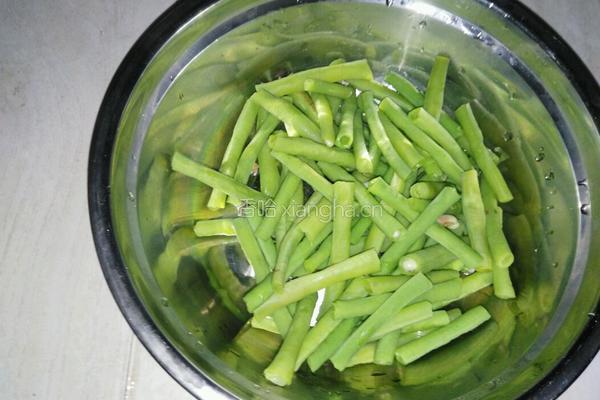 豆角茄子的做法图解3