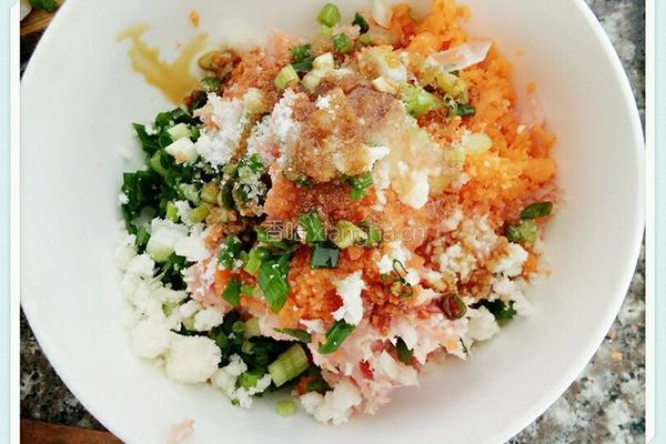 胡萝卜肉馅水饺的做法图解5