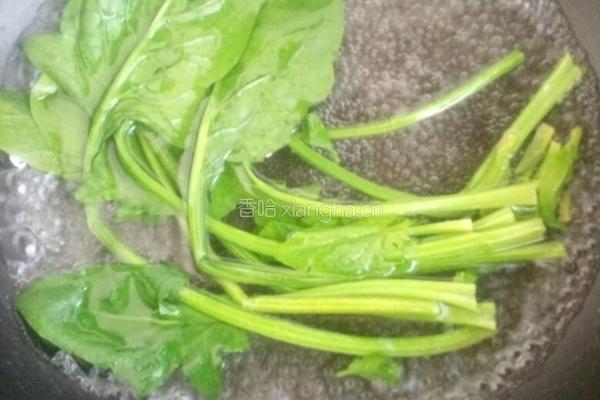 菠菜鸡蛋糕的做法图解1