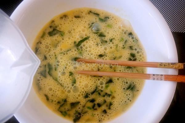 菠菜鸡蛋糕的做法图解5