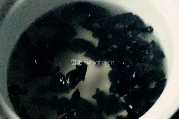 五彩黄金卷的做法图解1