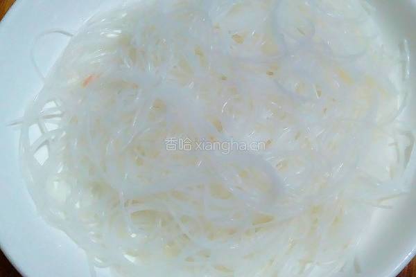 腐竹肉末蒸粉丝的做法图解7