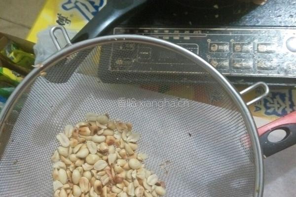 牛扎糖的做法图解1