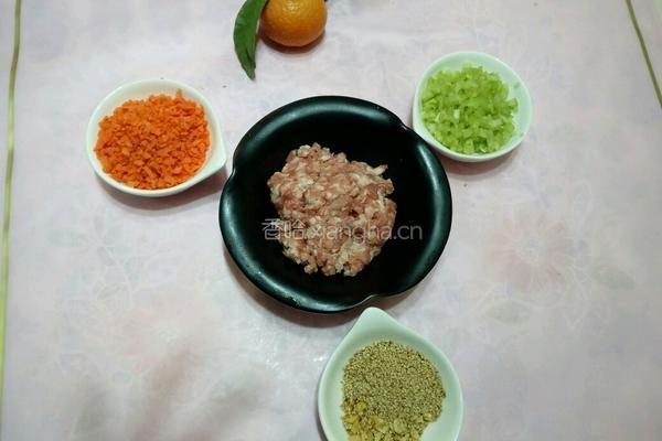 西米肉丸的做法图解2