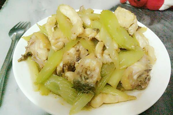 芹菜炒脆鲩鸡肉的做法图解12
