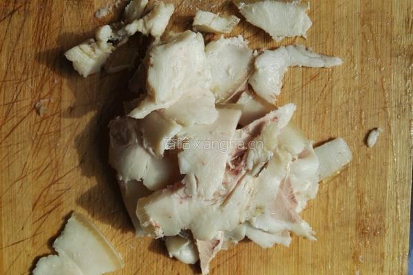 泡酸笋炒回锅肉的做法图解1