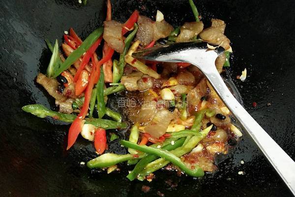 芹菜炒豆干的做法图解8
