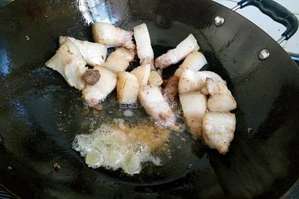 菠萝红烧肉的做法图解4