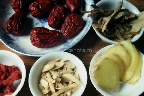 药膳鸭汤的做法图解2