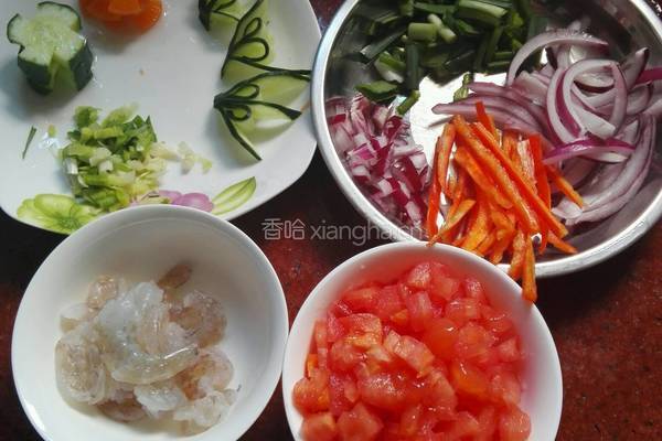 鲜虾意面的做法图解2