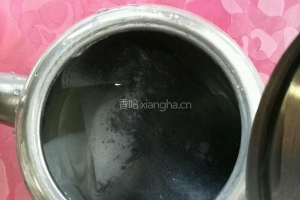 港式奶茶的做法图解1