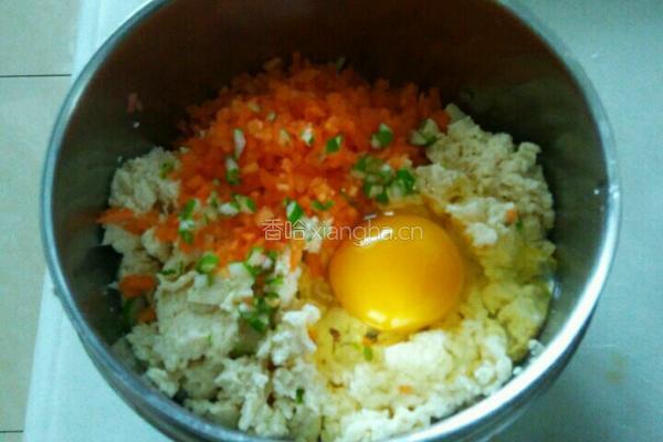 香煎胡萝卜豆腐肉饼的做法图解5