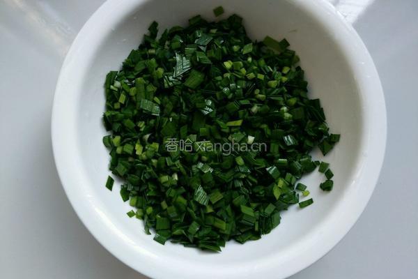 韭菜鸡蛋馅饺子的做法图解4