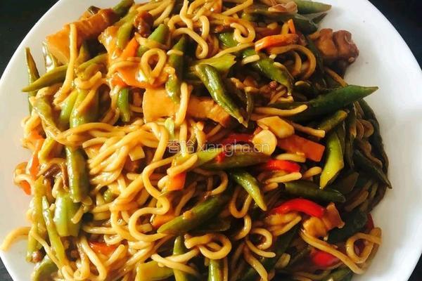 土豆豆角焖面的做法图解8