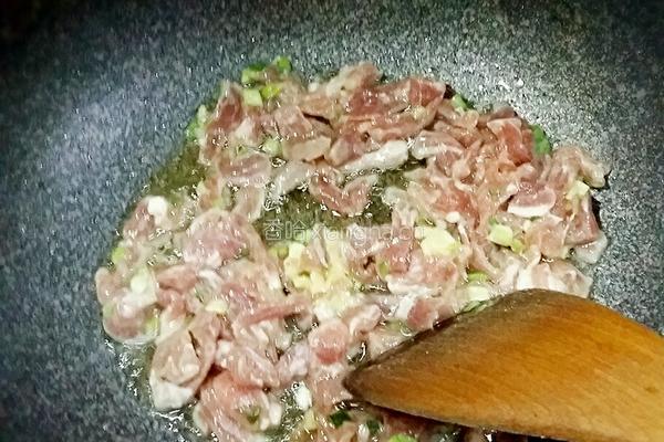 竹笋炒肉丝的做法图解3