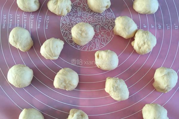 牛奶小辫面包的做法图解7