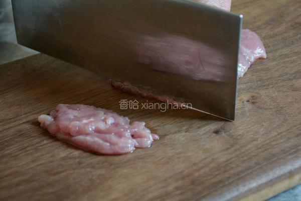 芹菜炒肉丝的做法图解1