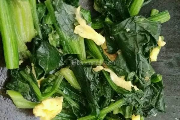菠菜炒笨蛋的做法图解7